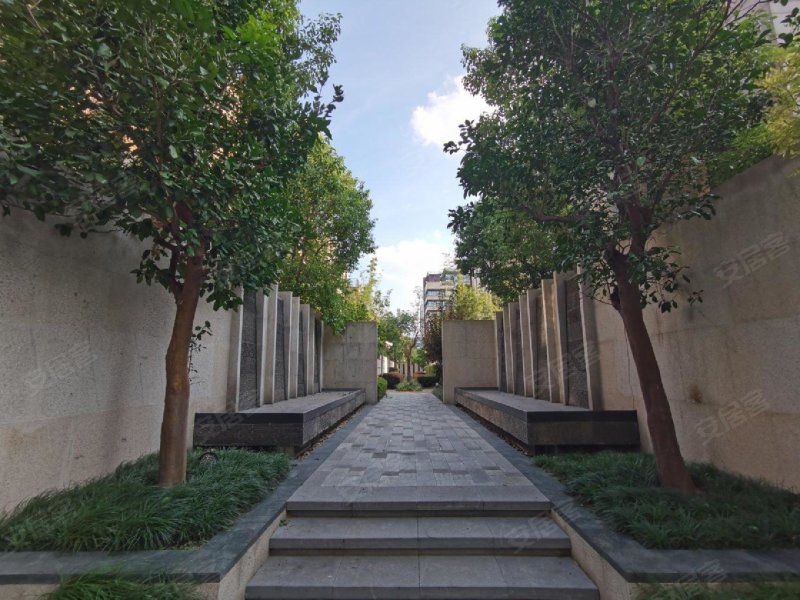 富力虹桥十号(别墅)