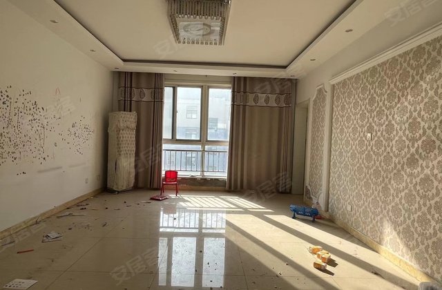 明湖花苑小区3室2厅130㎡90万二手房图片