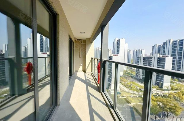 挑战全网 业主新房已定！置换急售！看中大胆出价，性价比之巅