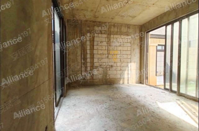 万科中天城市花园二期(别墅)4室2厅131.79㎡530万二手房图片