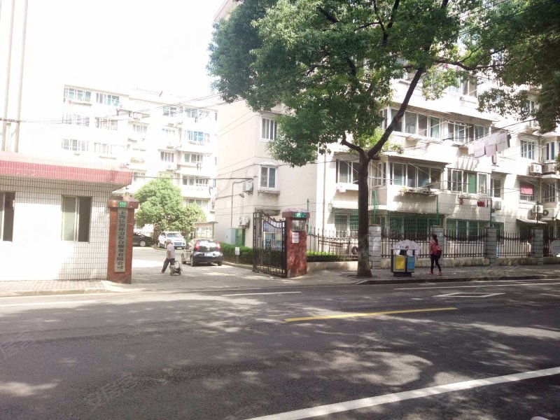 新闵路442弄小区 