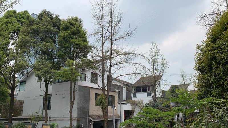 三利宅院白云渡