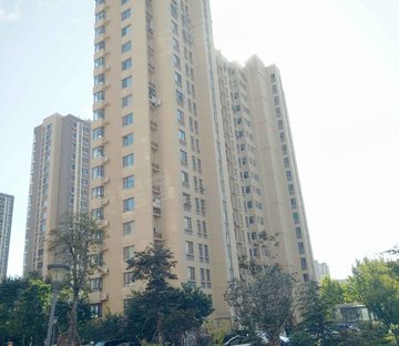 秀水花园 地理位置优越 小区环境好装修保持新 领包入住