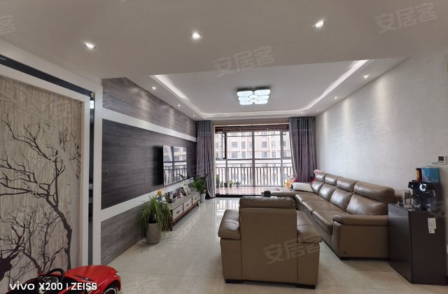 嵩基鸿润城3室2厅138㎡79.8万二手房图片