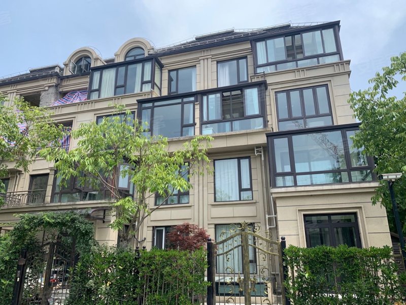 绿地海珀佘山(别墅)