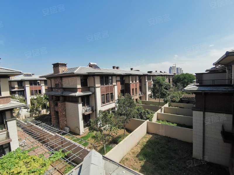 牛驼温泉孔雀城(别墅)