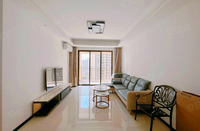 龙光城北五期来电少30萬一线临深 近地铁口 送家私带车位