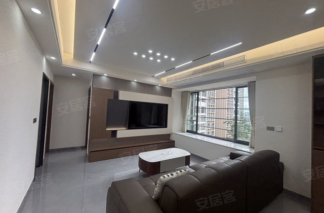 西四期小区3室2厅100㎡45万二手房图片