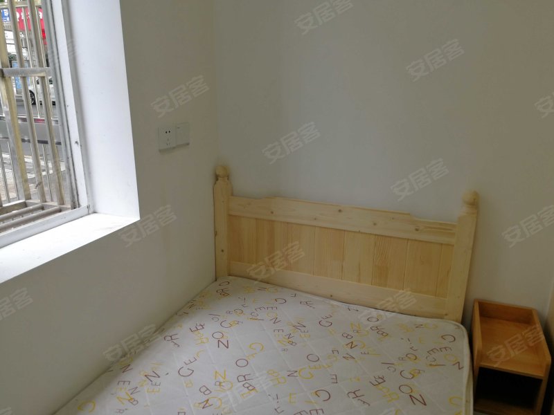 邮电路1-8号小区2室1厅1卫