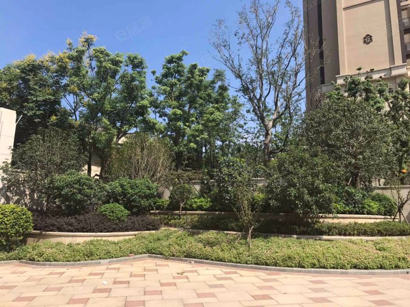 中铁世纪金桥锦湖园