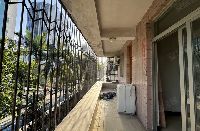 建闽小区4室2厅141㎡89万二手房图片