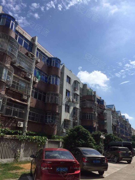 前哨路198弄小区 