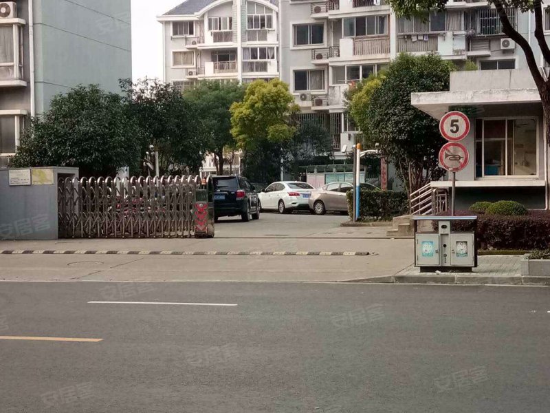 樱花路89弄小区 