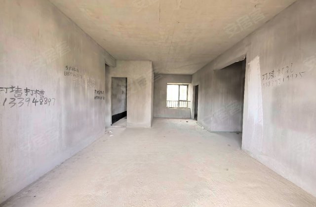 临川华府4室2厅129㎡69万二手房图片