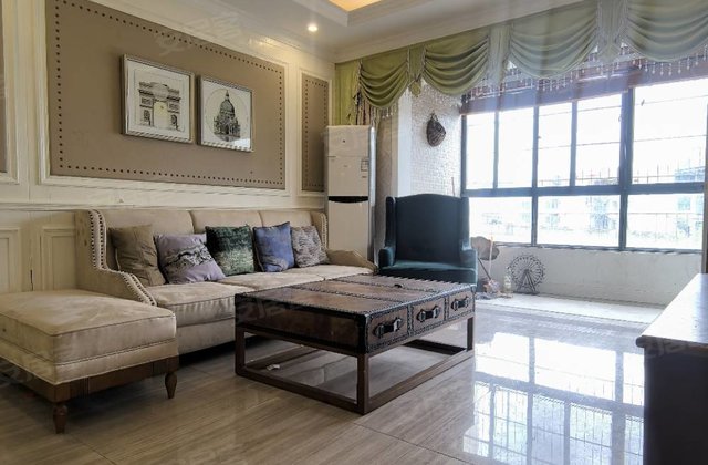 泓和旺角4室2厅131.36㎡56万二手房图片