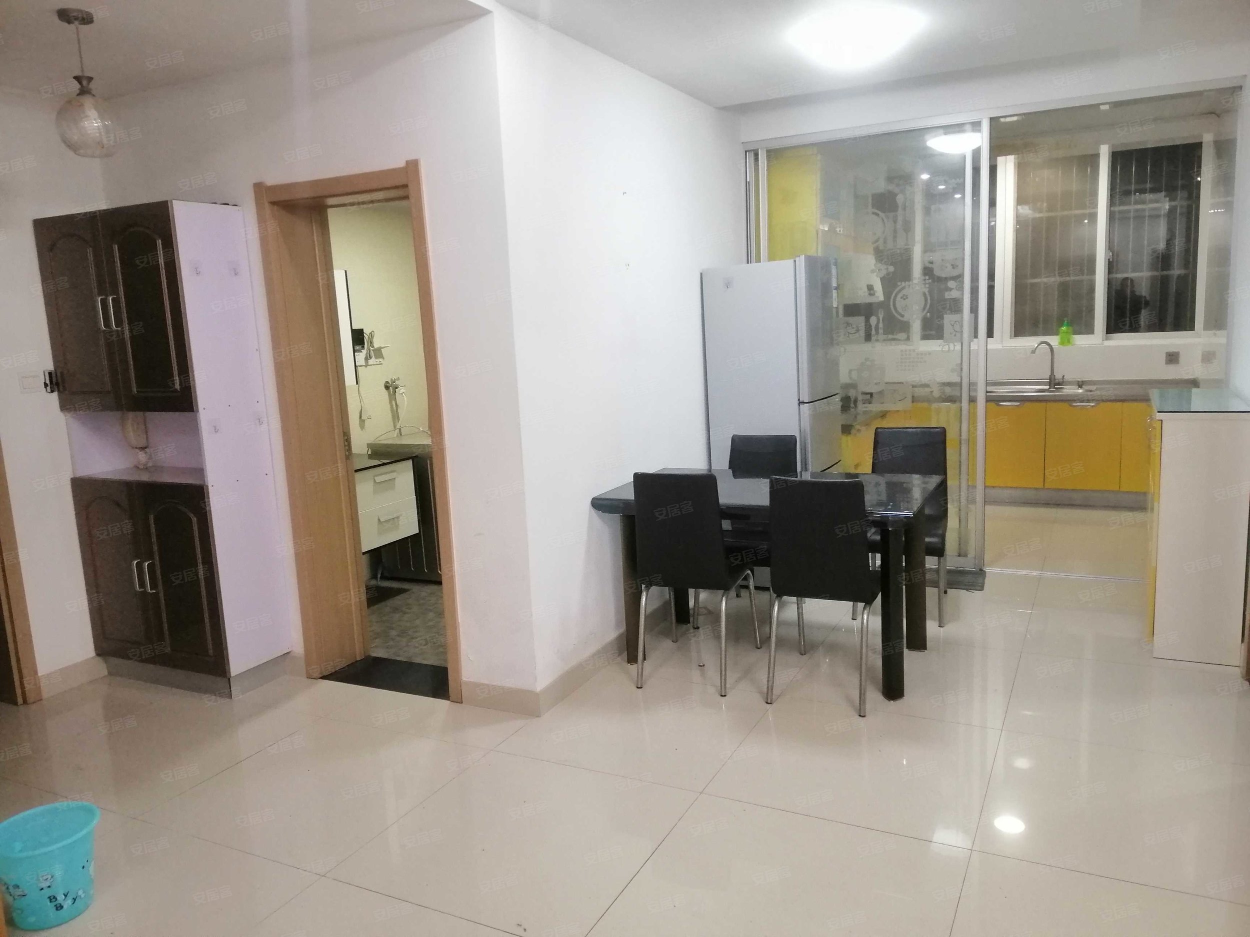 北明霞小区3室2厅1卫220㎡南100万