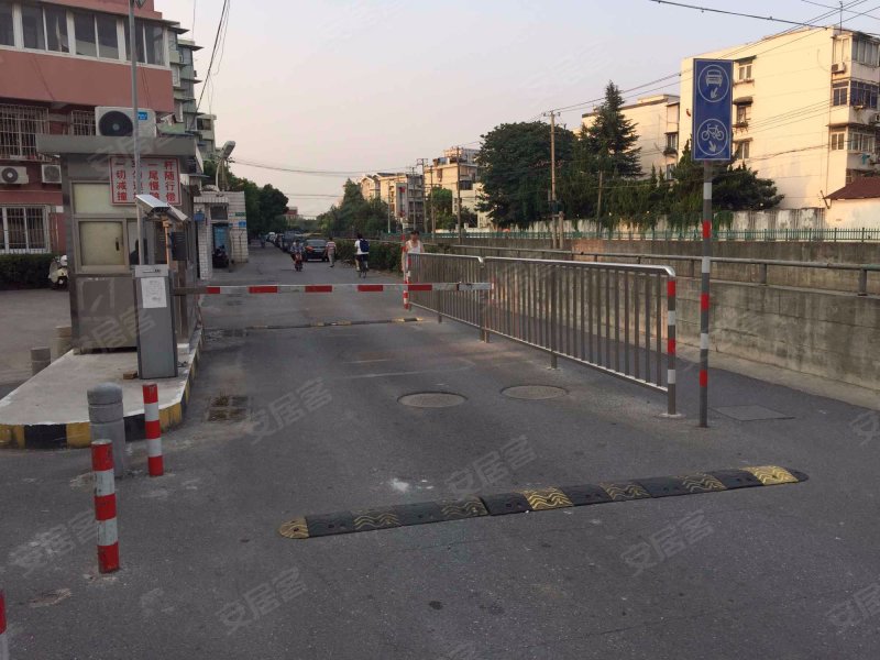 逸仙路1321弄3支弄小区 