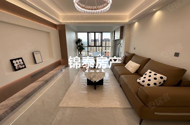 格兰小城4室2厅112㎡51.6万二手房图片