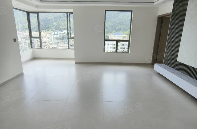 渝州华府4室2厅171.87㎡98万二手房图片