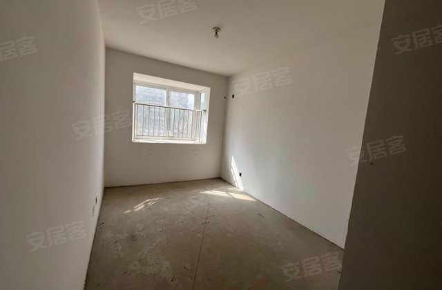 嘉秀花园3室2厅118.76㎡89万二手房图片