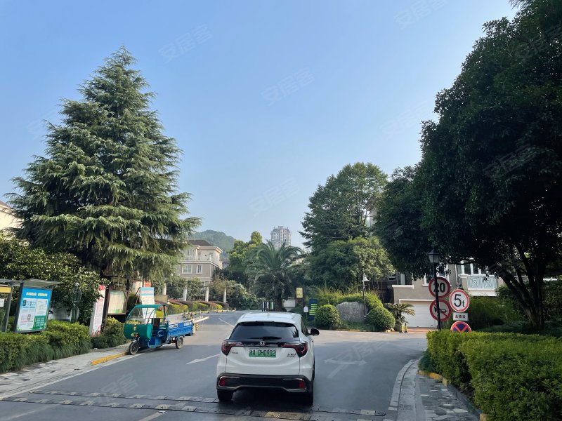 赞成荆山翠谷(公寓住宅)