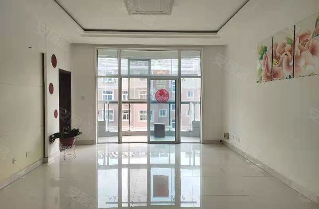 青云花园3室2厅161㎡88万二手房图片