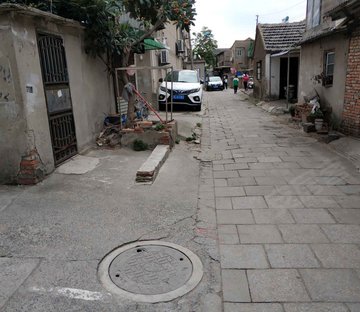 登云新村