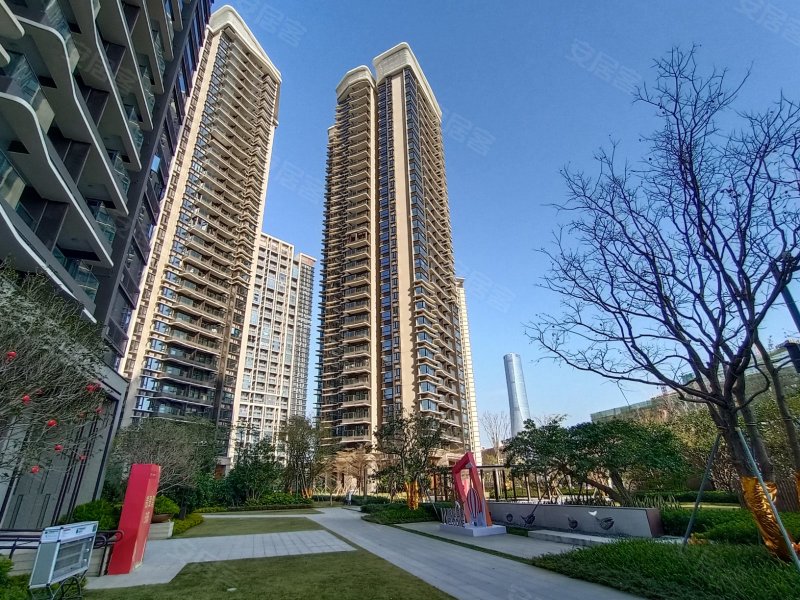 华发城建四季半岛翡翠湾,景秀四路588号-珠海华发城建四季半岛翡翠湾