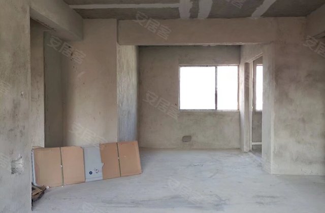 城央壹品4室2厅136.45㎡92.6万二手房图片