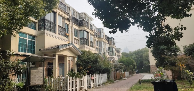 韶山花园(别墅),中新路55号