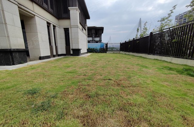 荣盛滨江华府别墅