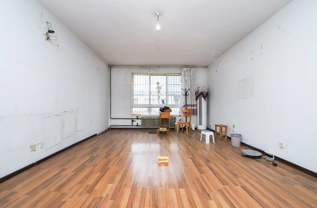 鸿儒小区3室2厅132.48㎡49万二手房图片