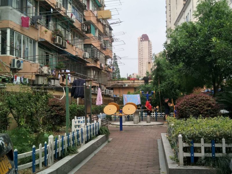 梅花园(曹杨五村)