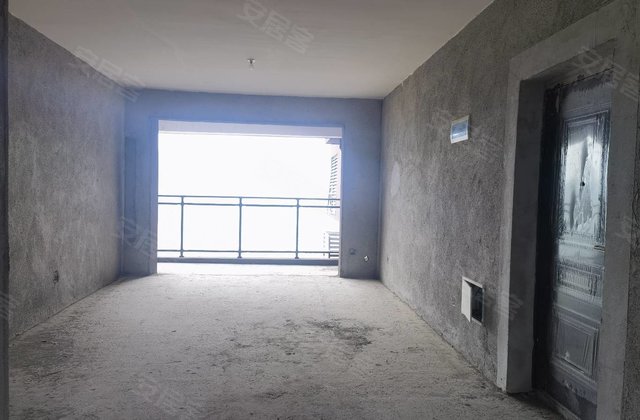 状元首府4室2厅126㎡58万二手房图片