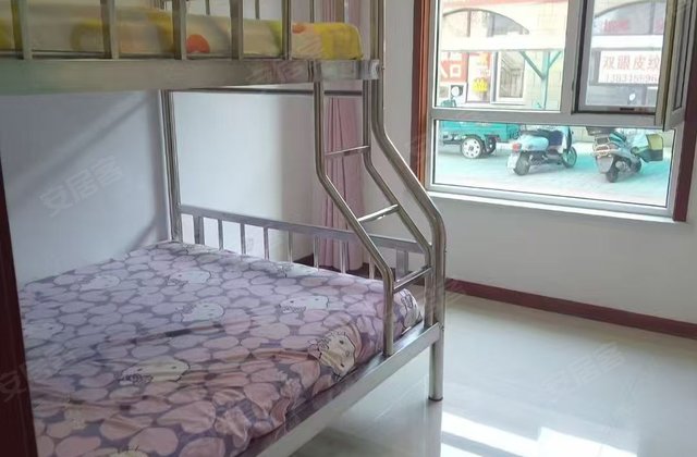 金桥国际3室2厅135.69㎡80万二手房图片