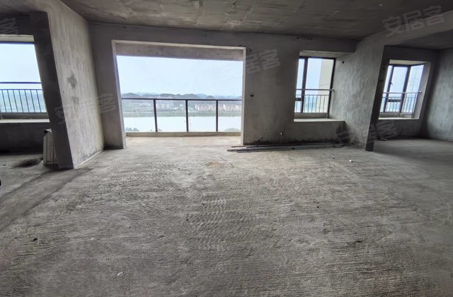 金翔大江山4室2厅134㎡68万二手房图片