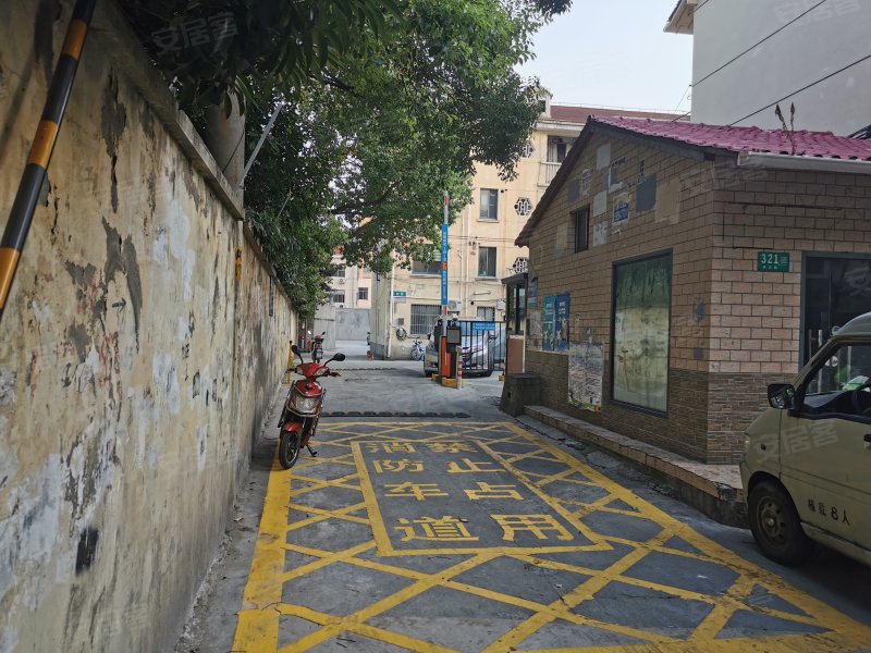 莘庄小西街小区 