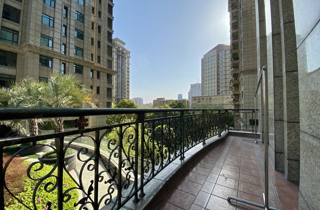 华府天地5室3厅448.5㎡7500万二手房图片