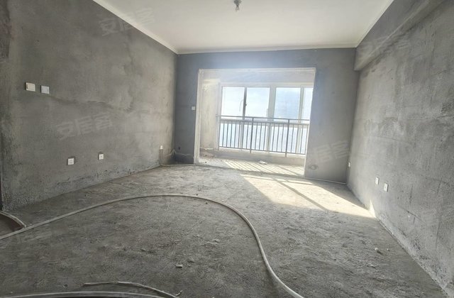 峰景1号二期3室2厅117.78㎡41万二手房图片