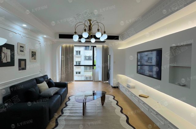 20号线口 南北通精装入住 超大落地窗 有固定车位