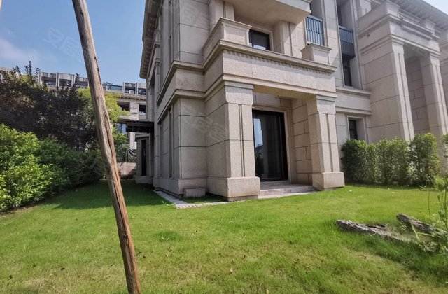 约克郡壹号湖畔别墅