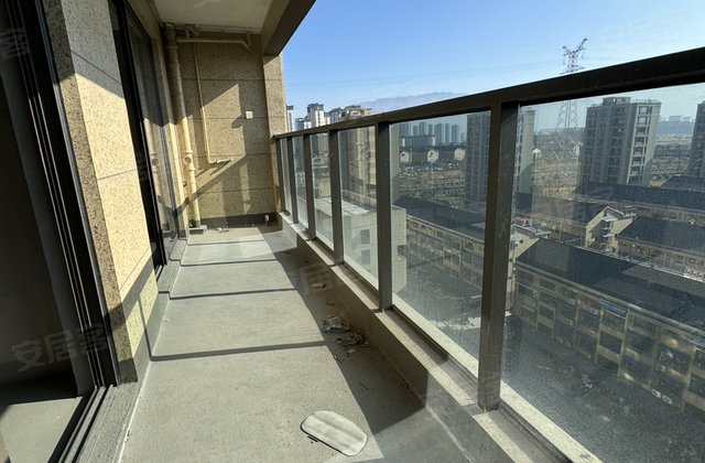 张村雅苑3室2厅95㎡56万二手房图片