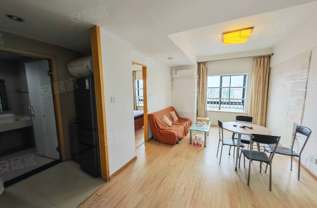 晶都华庭2室1厅56㎡40万二手房图片