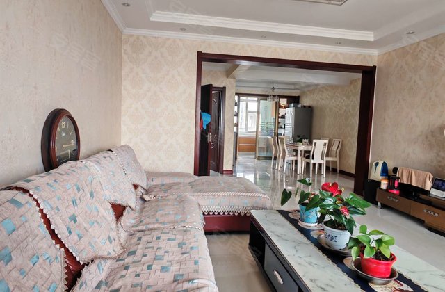 九龙佳苑文竹苑3室2厅141.66㎡75万二手房图片