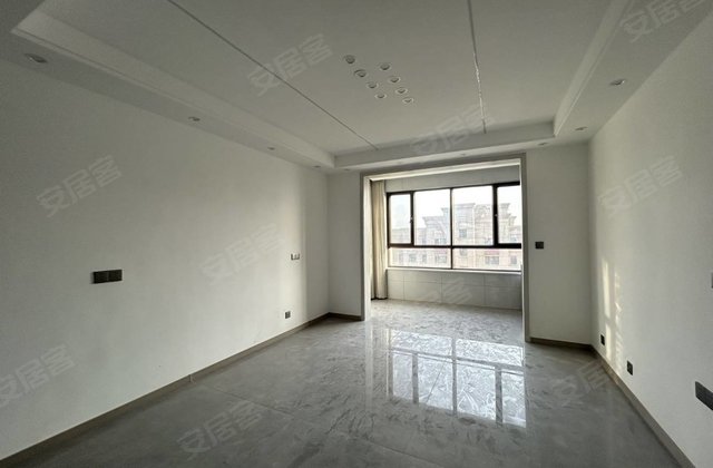 德融江南府3室2厅135㎡62.8万二手房图片