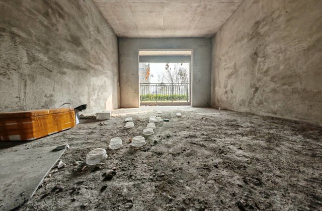 御湖花园3室2厅135㎡63万二手房图片