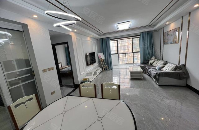 富城国际b区,洪水河大道