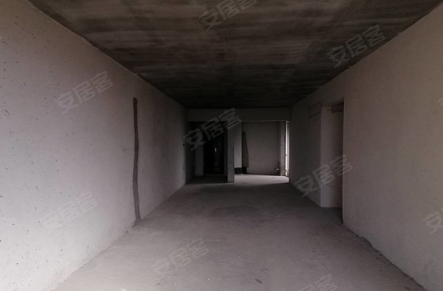 幸福里观澜墅4室2厅150㎡60万二手房图片