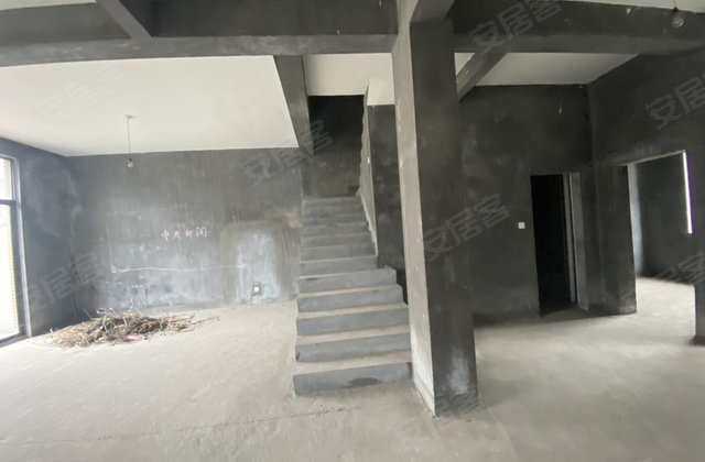 奥林匹克花园(别墅)6室3厅286㎡208万二手房图片