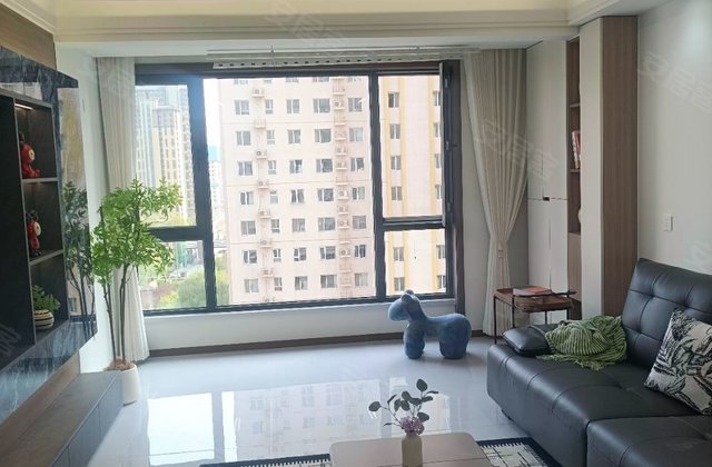 维多利亚夏郡3室2厅2卫138.1㎡南北104.8万